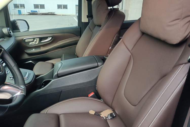 Used Mercedes-Benz V-Class 2024 V 300 L Long Wheelbase Prestige Edition Left Front Seat