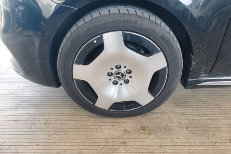 Used Mercedes-Benz V-Class 2024 V 300 L Long Wheelbase Luxury Edition Left Front Wheel Hub
