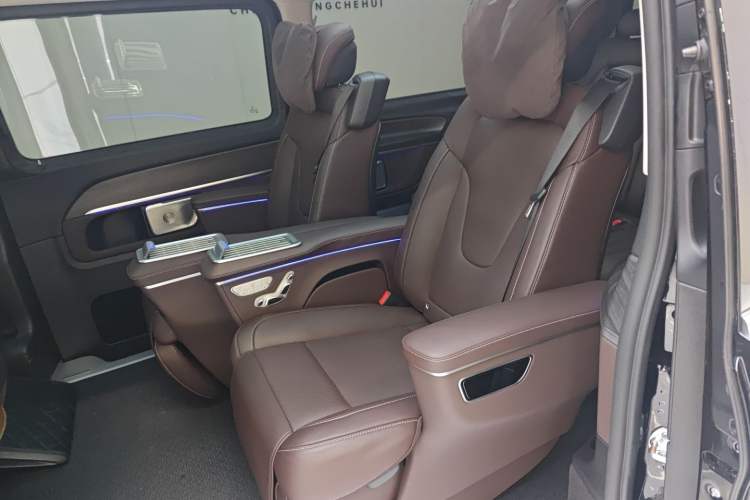 Used Mercedes-Benz V-Class 2024 V 300 L Long Wheelbase Prestige Edition Left Rear Seat