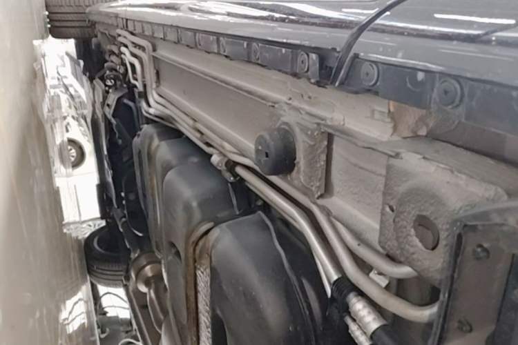 Used Mercedes-Benz V-Class 2024 V 300 L Long Wheelbase Luxury Edition Left Side Sill