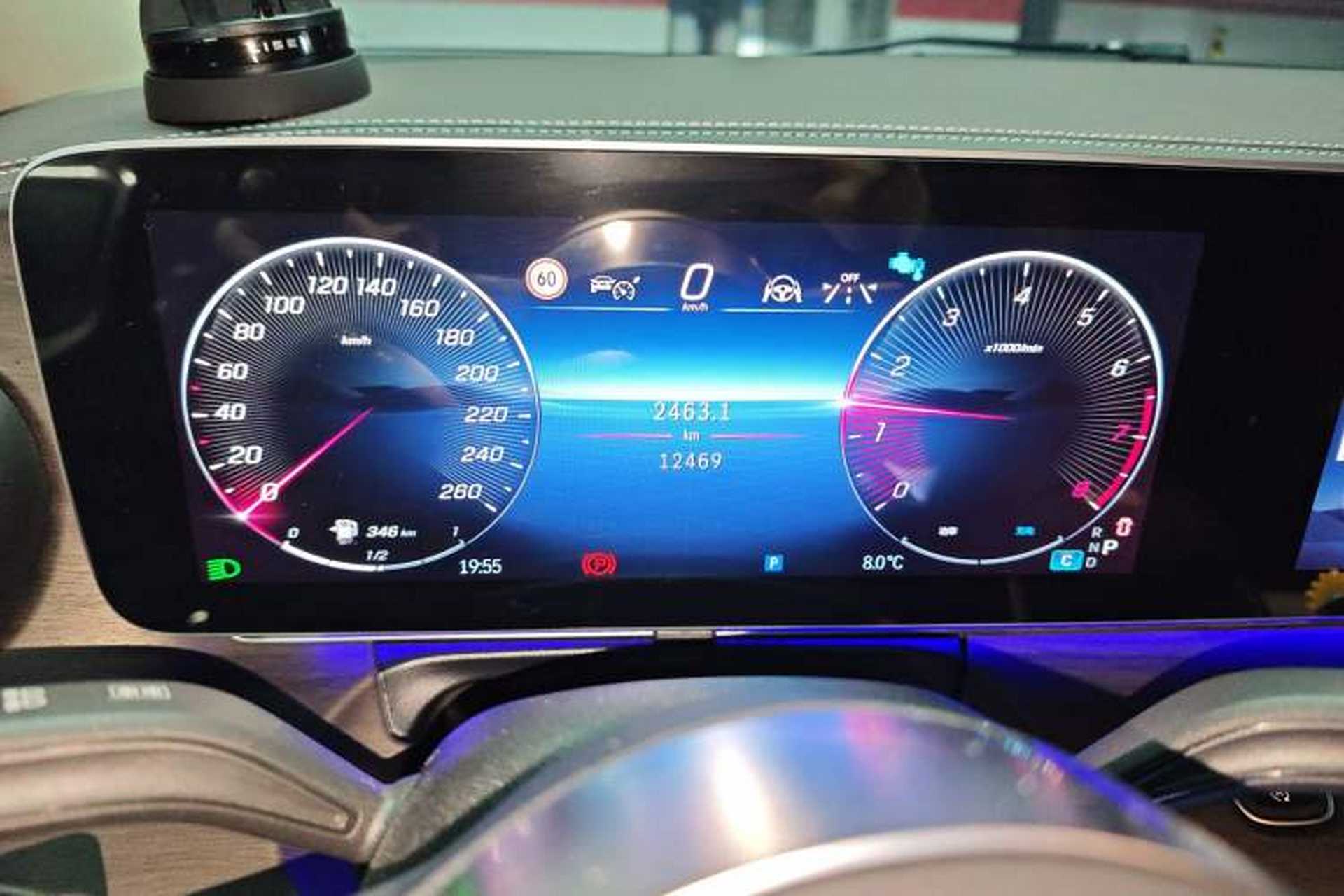 Used Mercedes-Benz V-Class 2024 V 300 L Long Wheelbase Luxury Edition Odometer Close Up