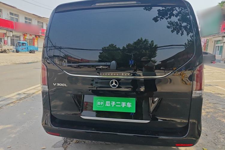 Used Mercedes-Benz V-Class 2024 V 300 L Long Wheelbase Luxury Edition Rear