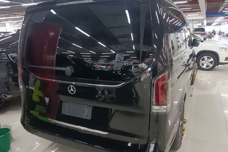 Used Mercedes-Benz V-Class 2024 V 300 Prestige Edition Rear Right 45 Deg