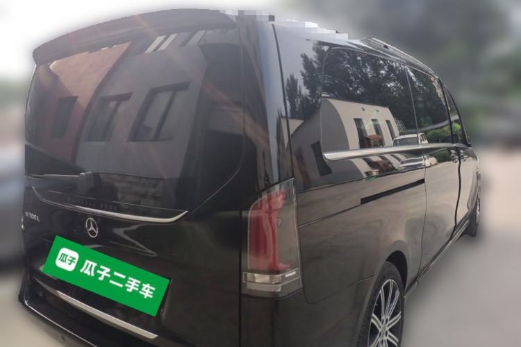 Used Mercedes-Benz V-Class 2024 V 300 L Long Wheelbase Prestige Edition Rear Right 45 Deg