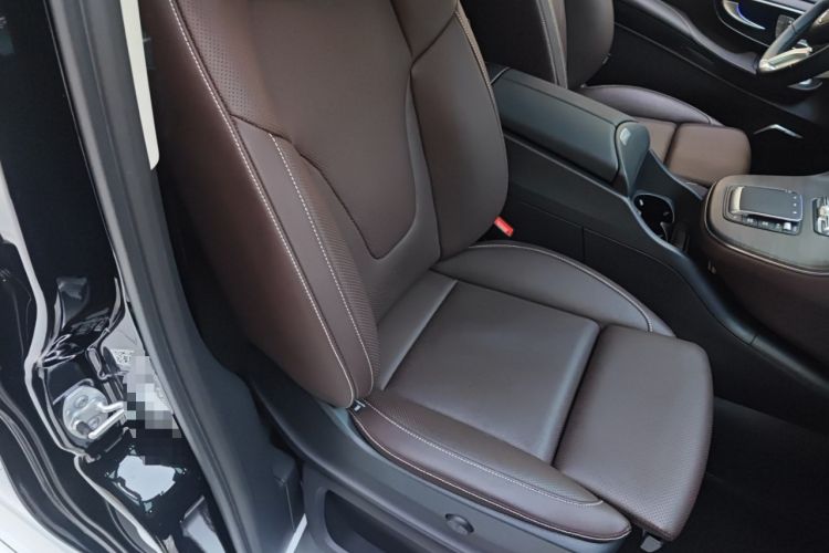 Used Mercedes-Benz V-Class 2024 V 300 L Long Wheelbase Prestige Edition Right Front Seat
