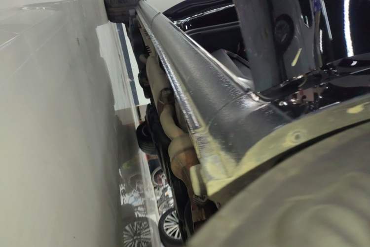 Used Mercedes-Benz V-Class 2024 V 300 Pilot Edition Right Side Sill