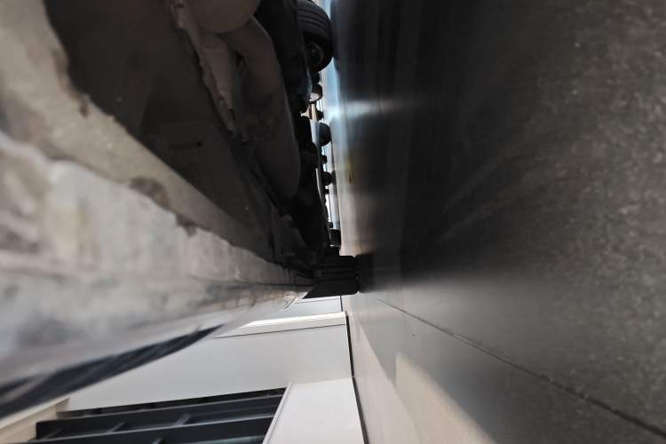 Used Mercedes-Benz V-Class 2024 V 300 L Long Wheelbase Prestige Edition Right Side Sill