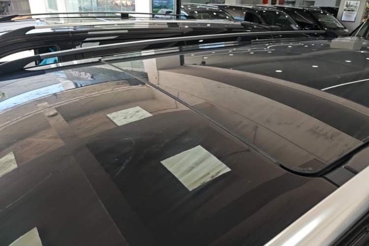 Used Mercedes-Benz V-Class 2024 V 300 L Long Wheelbase Luxury Edition Roof
