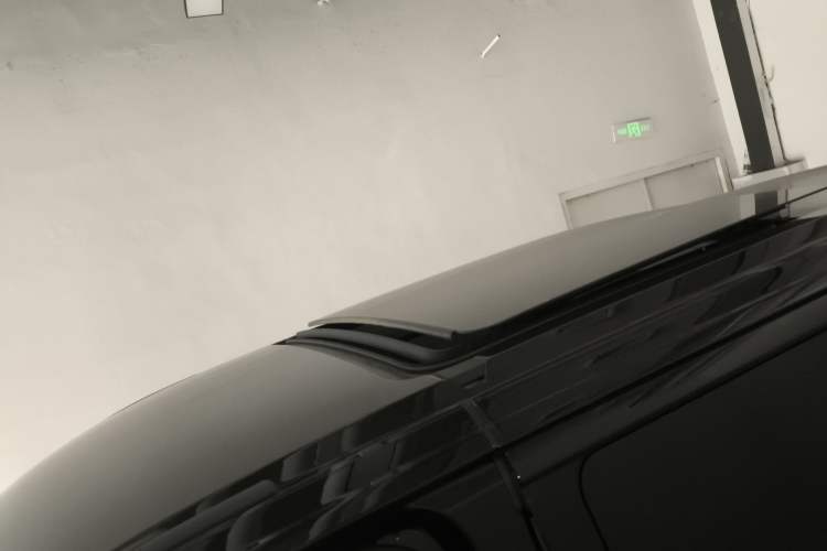 Used Mercedes-Benz V-Class 2024 V 300 Pilot Edition Roof