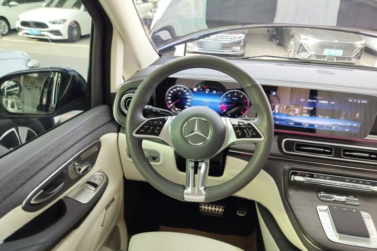 Used Mercedes-Benz V-Class 2024 V 300 L Long Wheelbase Prestige Edition Steering Wheel