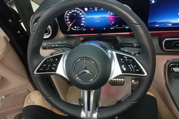 Used Mercedes-Benz V-Class 2024 V 300 Prestige Edition Steering Wheel