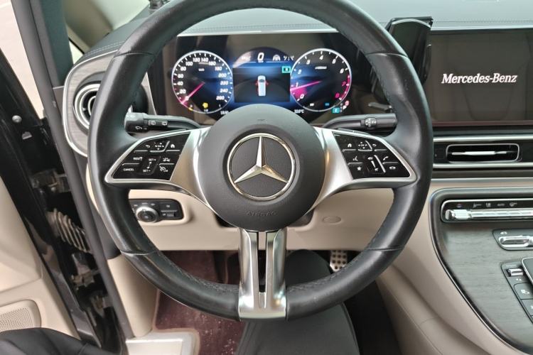 Used Mercedes-Benz V-Class 2024 V 300 L Long Wheelbase Prestige Edition Steering Wheel