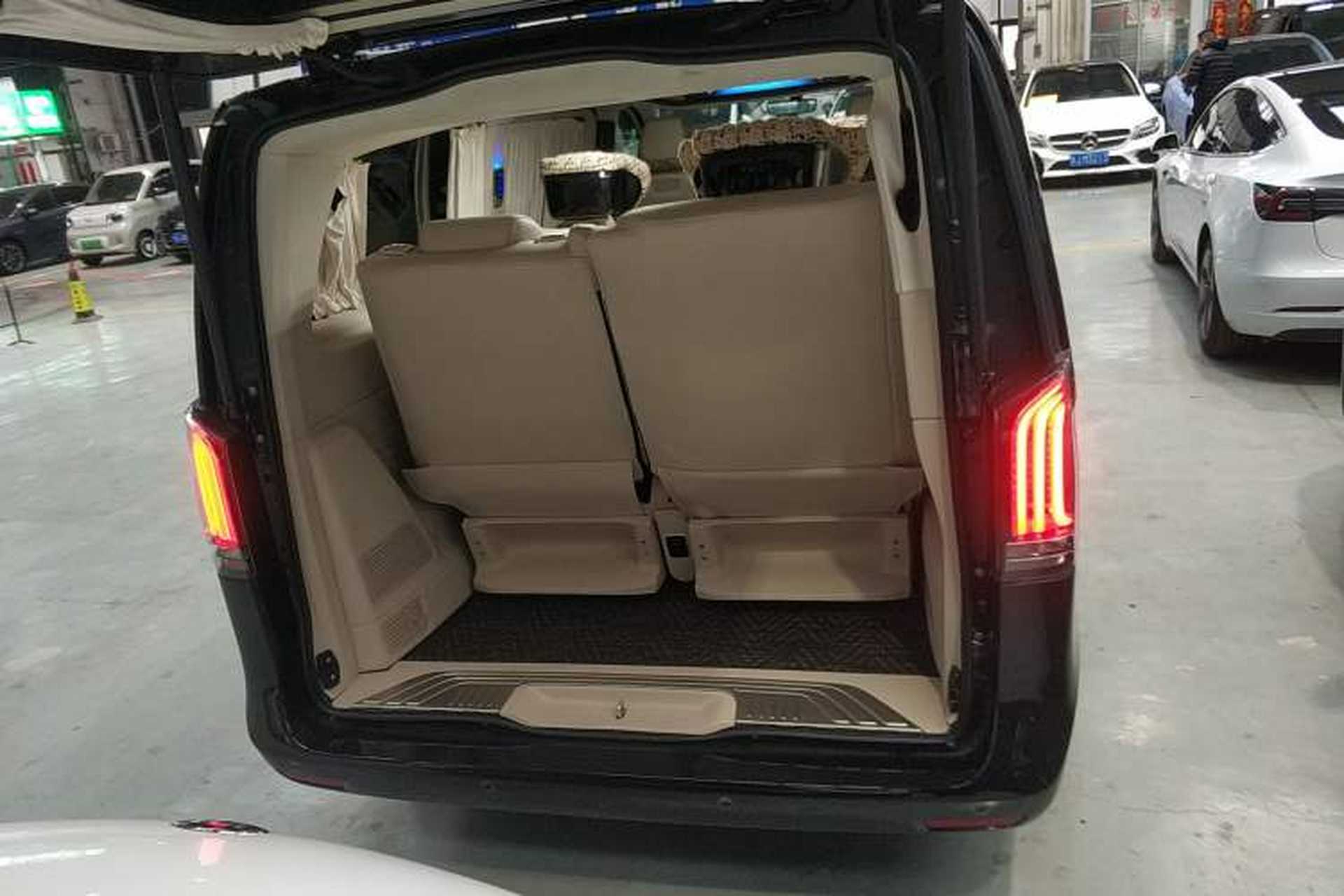 Used Mercedes-Benz V-Class 2024 V 300 L Long Wheelbase Prestige Edition Trunk