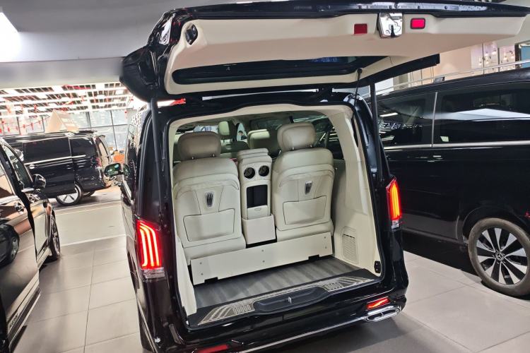 Used Mercedes-Benz V-Class 2024 V 300 L Long Wheelbase Prestige Edition Trunk