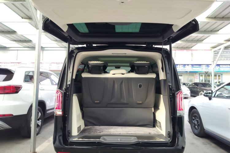 Used Mercedes-Benz V-Class 2024 V 300 L Long Wheelbase Prestige Edition Trunk