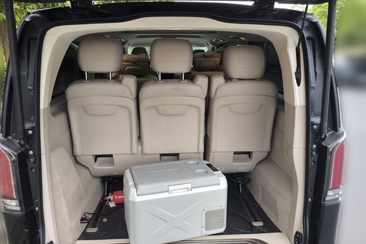 Used Mercedes-Benz V-Class 2024 V 300 L Long Wheelbase Luxury Edition Trunk