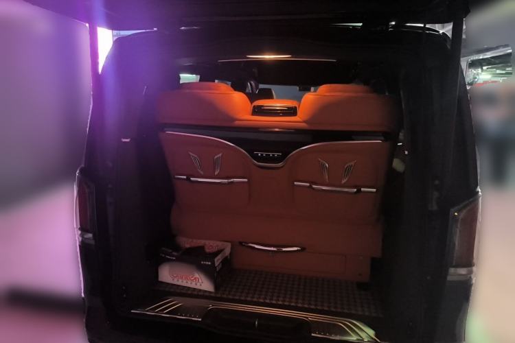 Used Mercedes-Benz V-Class 2024 V 300 L Long Wheelbase Luxury Edition Trunk