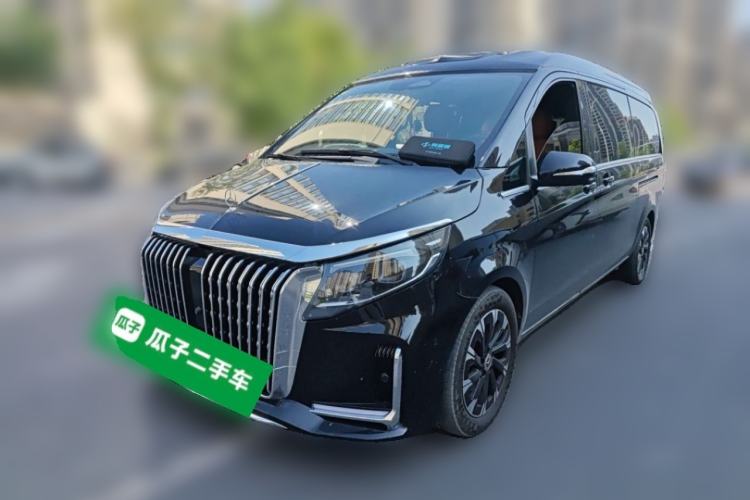 Mercedes-Benz V-Class Mercedes-Benz V300 long-wheelbase, Jiangsu Kunchi Auto Customization, 2.0-liter engine, 7-seater vehicle.