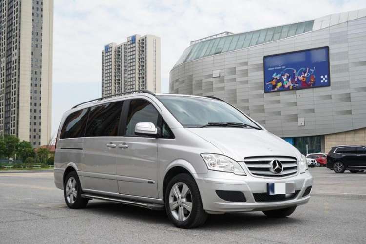 Used Mercedes-Benz Viano 2012 2.5L Prestige Edition Exterior 4