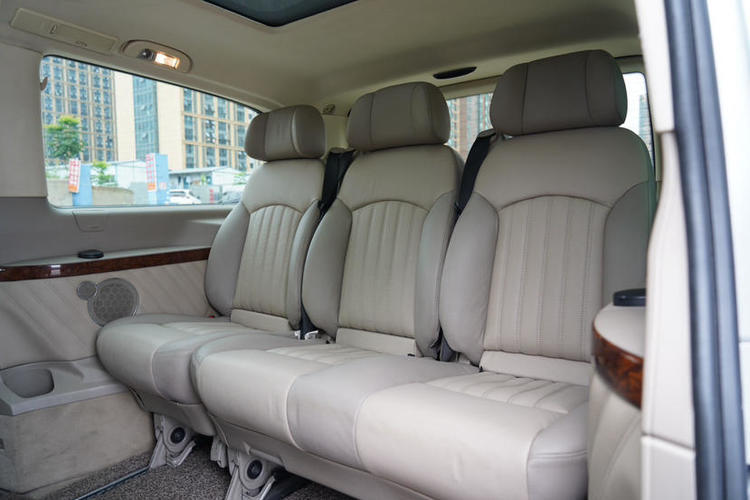 Used Mercedes-Benz Viano 2012 2.5L Prestige Edition Interior 3