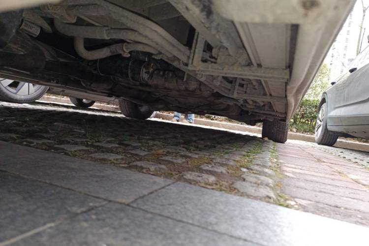 Used Mercedes-Benz Viano 2010 2.5L Luxury Edition Chassis Front Left