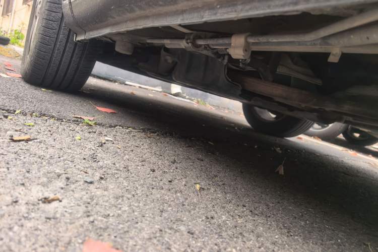 Used Mercedes-Benz Viano 2010 2.5L Luxury Edition Chassis Front Left