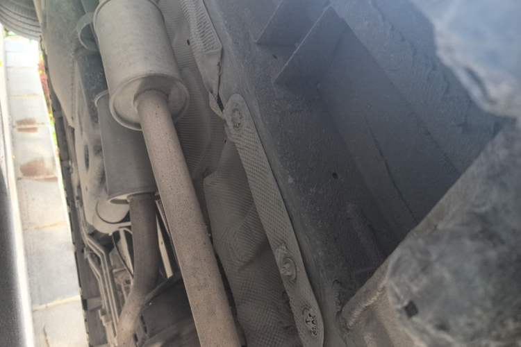 Used Mercedes-Benz Viano 2010 2.5L Prestige Edition Chassis Front Right