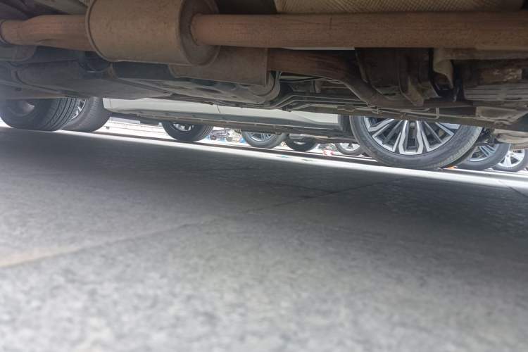 Used Mercedes-Benz Viano 2010 2.5L Prestige Edition Chassis Front Right
