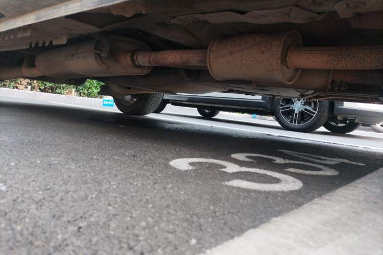 Used Mercedes-Benz Viano 2010 2.5L Luxury Edition Chassis Front Right