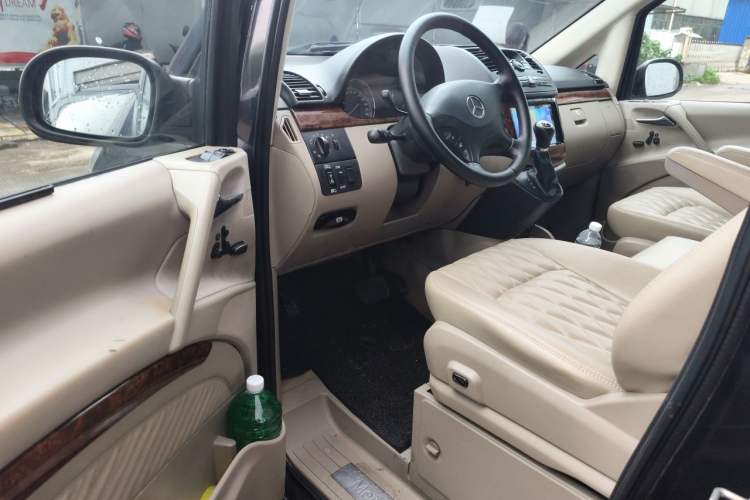 Used Mercedes-Benz Viano 2010 2.5L Prestige Edition Driver Seat