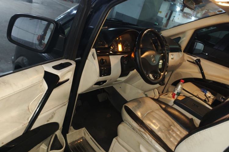 Used Mercedes-Benz Viano 2010 2.5L Luxury Edition Driver Seat