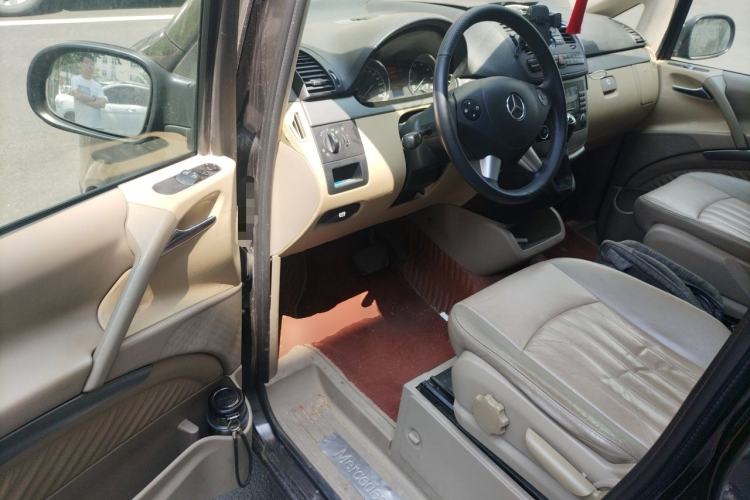 Used Mercedes-Benz Viano 2010 2.5L Luxury Edition Driver Seat