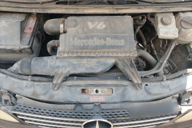 Used Mercedes-Benz Viano 2010 2.5L Luxury Edition Engine Bay