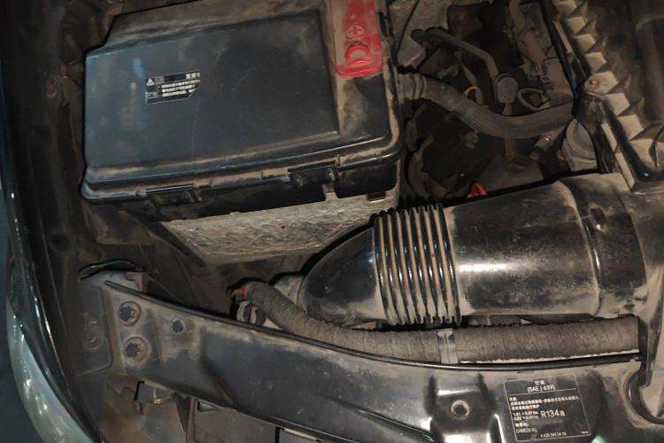 Used Mercedes-Benz Viano 2010 Viano 3.2L Engine Bay Right