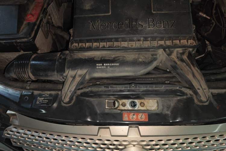 Used Mercedes-Benz Viano 2010 Viano 3.2L Engine Bay