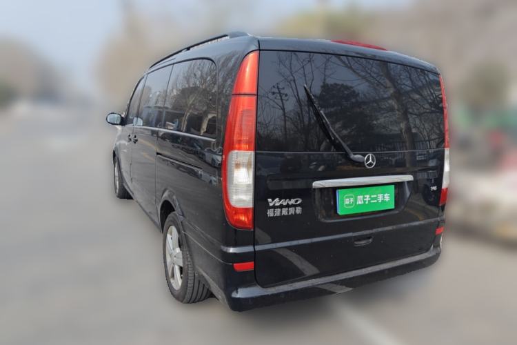 Used Mercedes-Benz Viano 2010 2.5L Prestige Edition Exterior 3