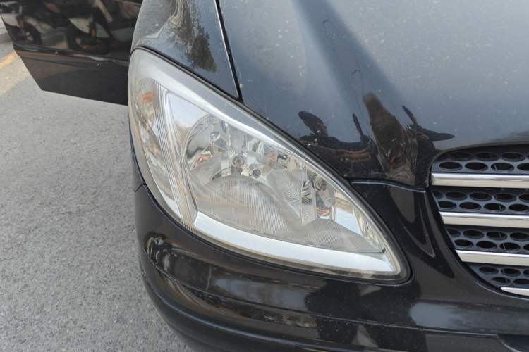 Used Mercedes-Benz Viano 2010 2.5L Prestige Edition Exterior 6
