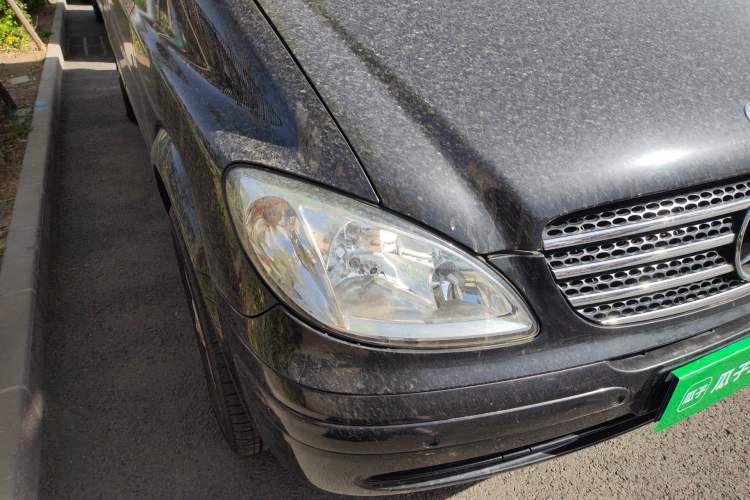 Used Mercedes-Benz Viano 2010 2.5L Luxury Edition Exterior 6
