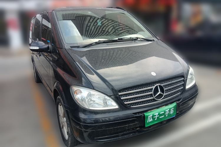 Used Mercedes-Benz Viano 2010 2.5L Prestige Edition Front Right 45 Deg