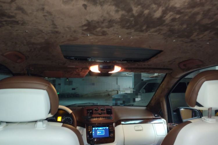 Used Mercedes-Benz Viano 2010 2.5L Luxury Edition Headliner