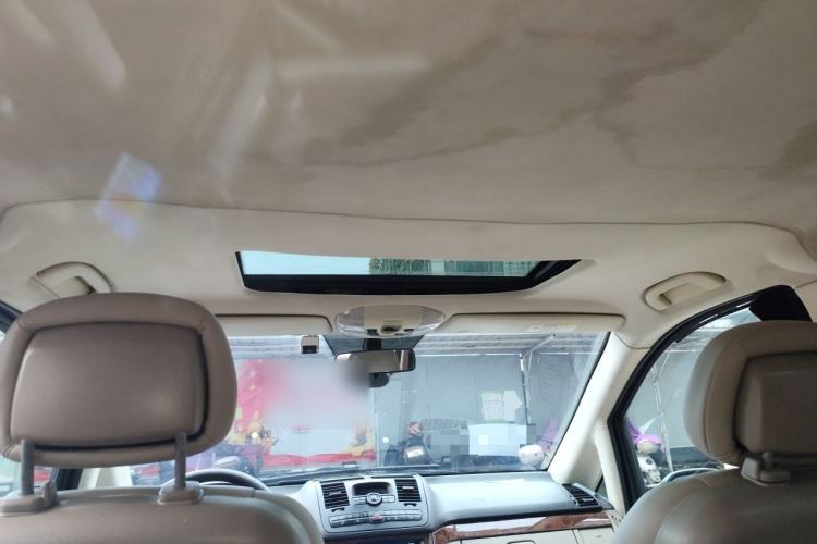 Used Mercedes-Benz Viano 2010 2.5L Prestige Edition Headliner