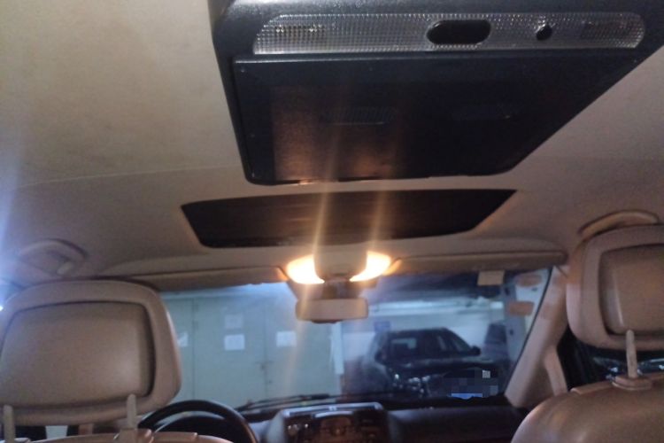 Used Mercedes-Benz Viano 2010 2.5L Prestige Edition Headliner