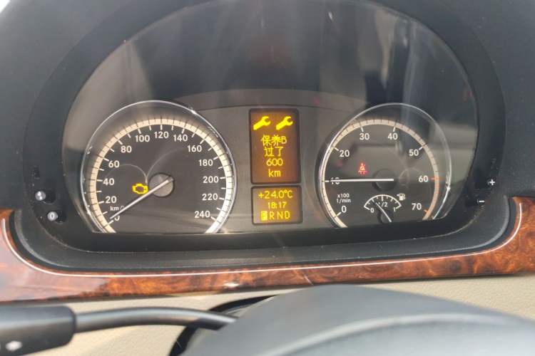Used Mercedes-Benz Viano 2010 2.5L Prestige Edition Instrument Cluster