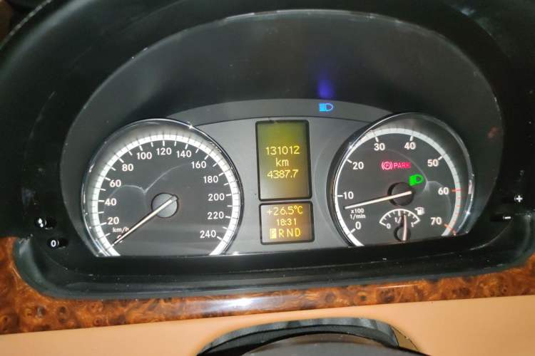 Used Mercedes-Benz Viano 2010 2.5L Prestige Edition Instrument Cluster