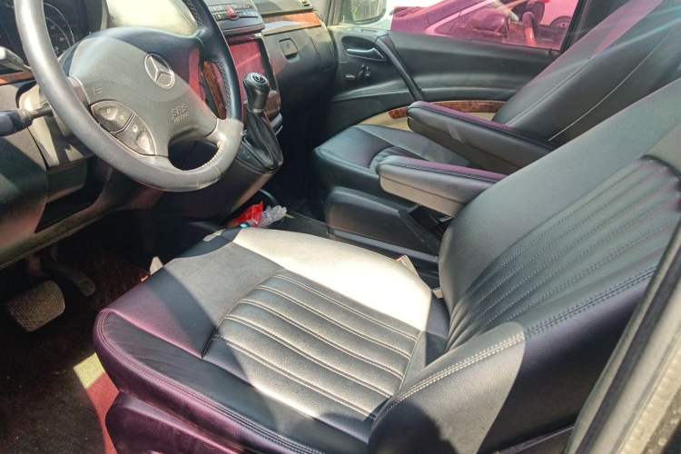 Used Mercedes-Benz Viano 2010 2.5L Prestige Edition Left Front Seat