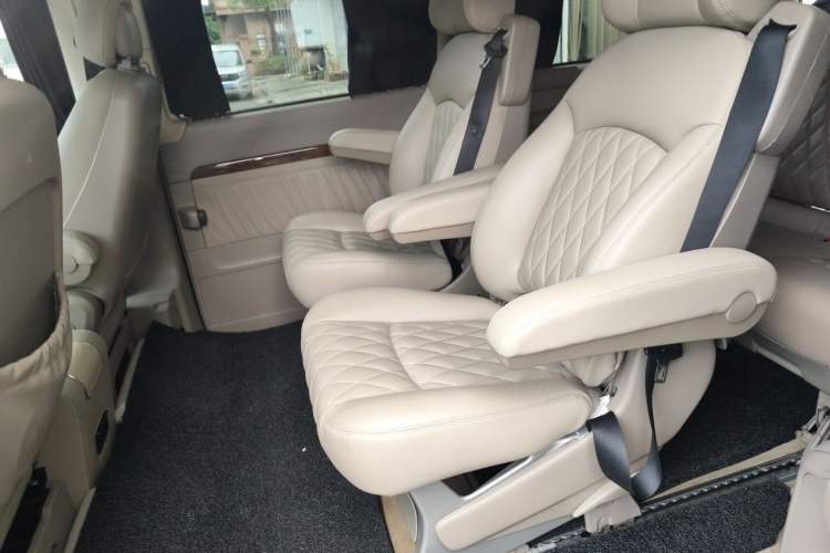 Used Mercedes-Benz Viano 2010 2.5L Prestige Edition Left Rear Seat