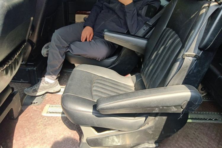 Used Mercedes-Benz Viano 2010 2.5L Prestige Edition Left Rear Seat