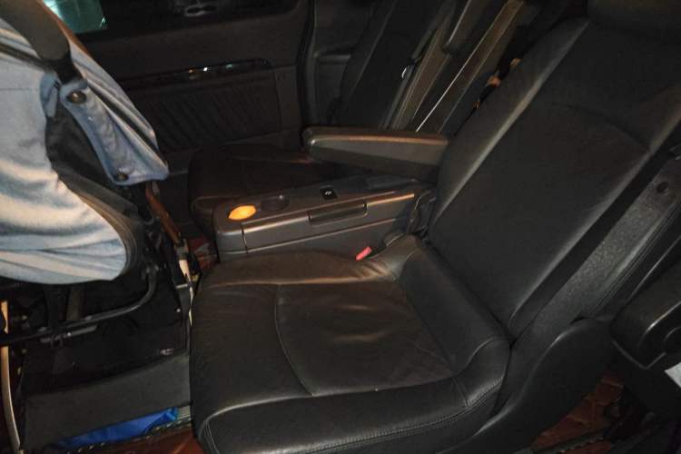 Used Mercedes-Benz Viano 2010 Viano 3.2L Left Rear Seat