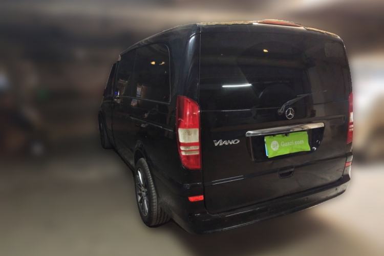 Used Mercedes-Benz Viano 2010 2.5L Luxury Edition Rear Left 45 Deg
