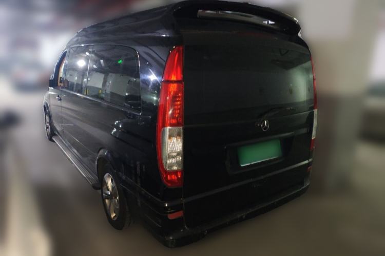 Used Mercedes-Benz Viano 2010 2.5L Luxury Edition Rear Left 45 Deg